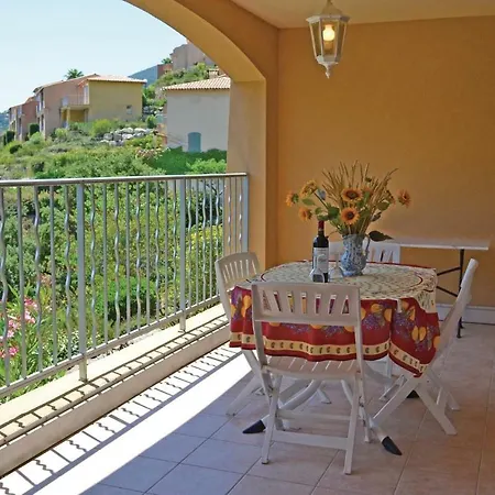 Apartment Domaine De Rochemarine * Le Trayas
